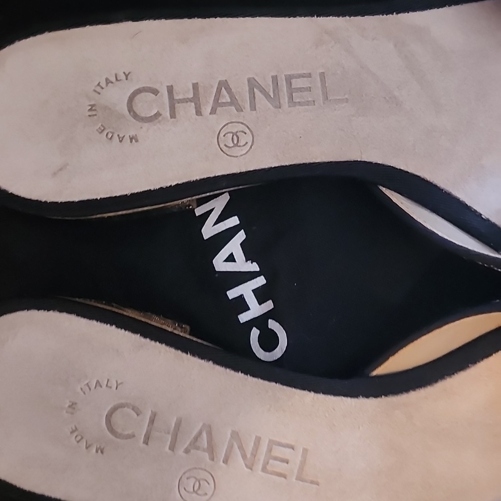 CHANEL Camelia Slide Sandals Black & Gold Size 36 - Picture 3 of 16